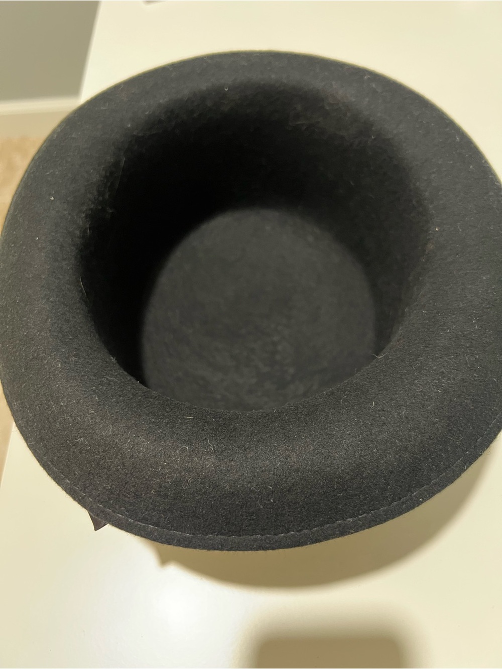 Women’s Black wool bowler hat with satin bow - Picture 4 of 4